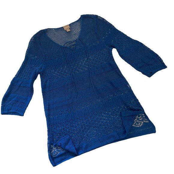 Chicos Blue Crochet Knit Top Size M Swim Cover Up Pullover Lightweight Color Pop - Picture 2 of 12